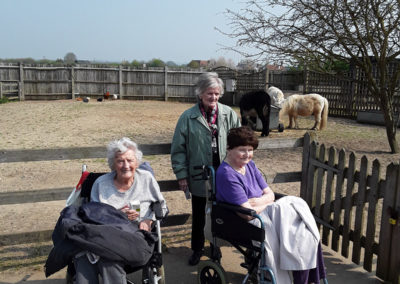 Lulworth House Residential Care Home residents visit Hop Farm Village 8