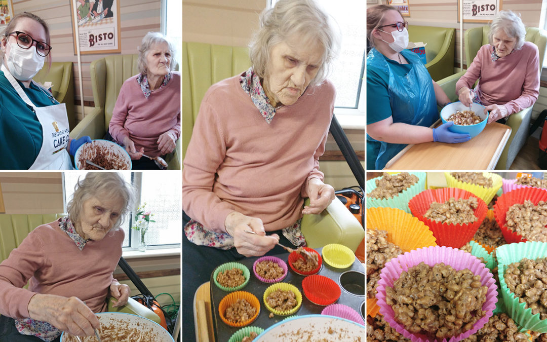 Baking Club returns to Lulworth House Residential Care Home