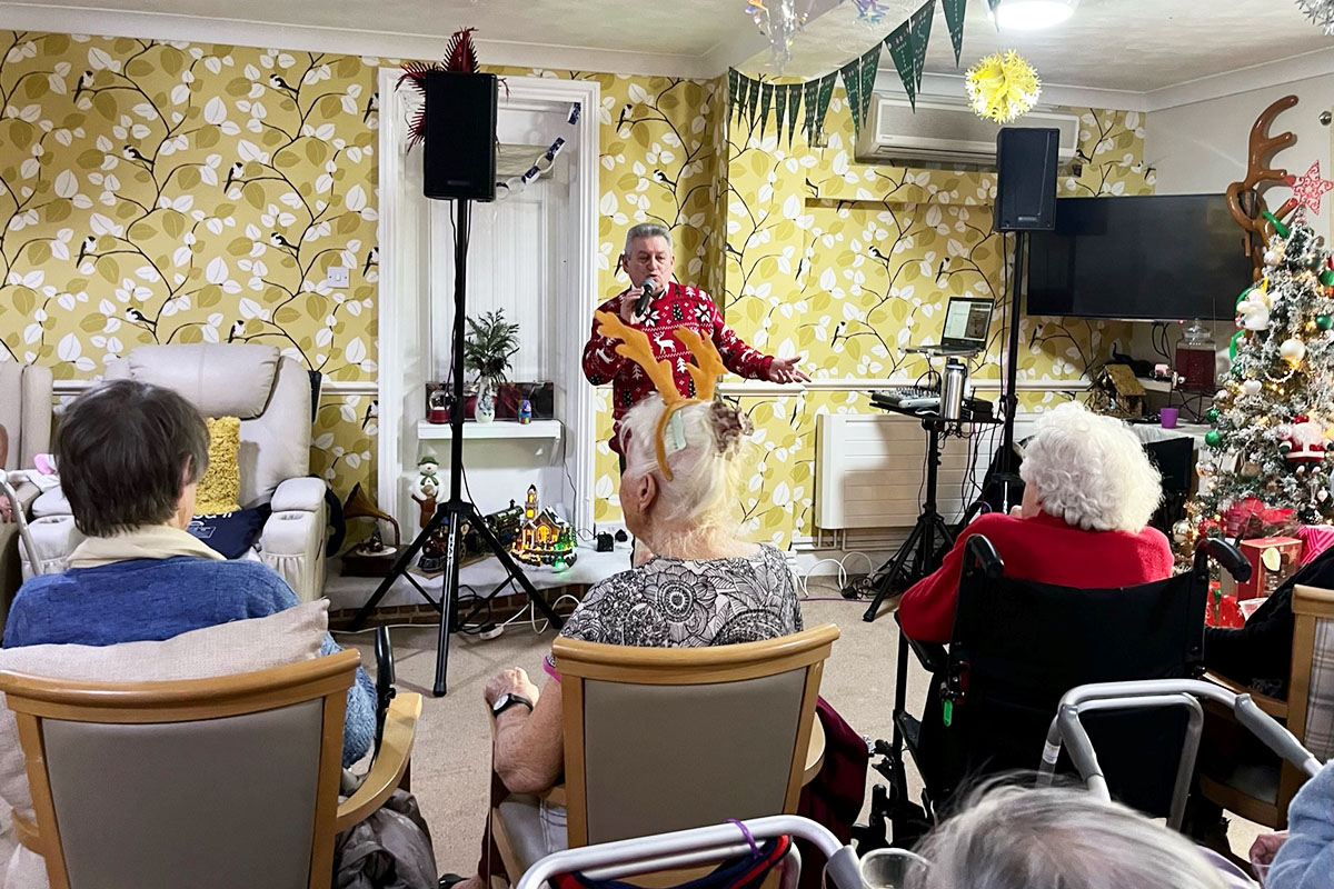 Singer Peter at Lulworth House Residential Care Home